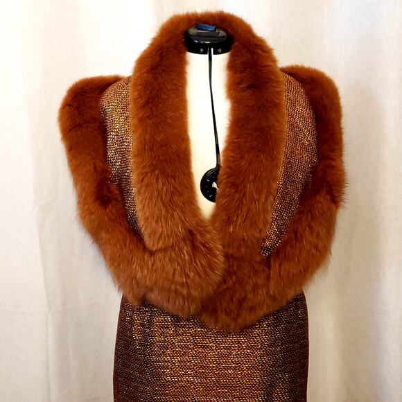 4 Piece Brown/Gold Suit Faux Fur Trim from Daniela by Neicy's Size 18 - Picture 7 of 16